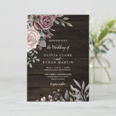 Rustic Dusty Roos Floral Bouquet op Dark Wood Invi Kaart (Staand voorkant)