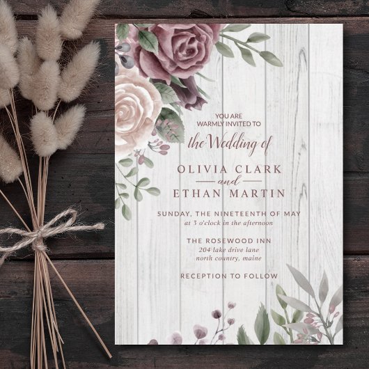 Rustic Dusty Roos Floral Bouquet Wood Invitation Kaart