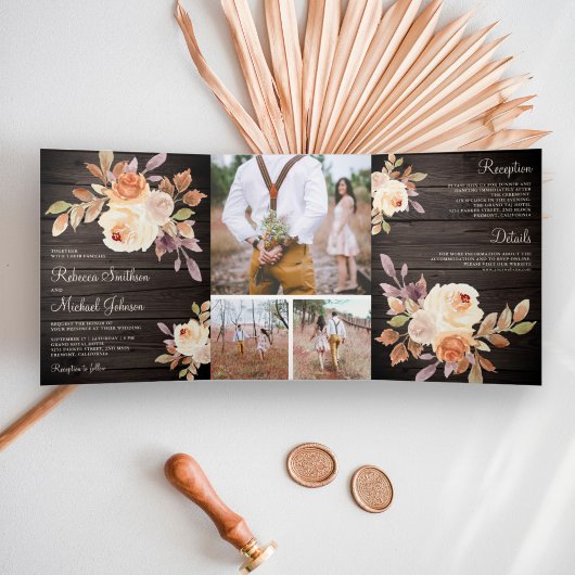 Rustic Earthy Dusty Peach Floral Barn Wood Wedding Drieluik Uitnodiging