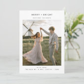 Rustic Elegant Merry and Bright Photo Newlywed Feestdagenkaart (Staand voorkant)