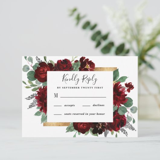 Rustic Elegant White Wedding RSVP Kaartje (Staand voorkant)