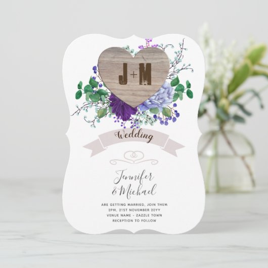 Rustic Engraved Wood Heart Monogram Floral Herfst Kaart (Staand voorkant)