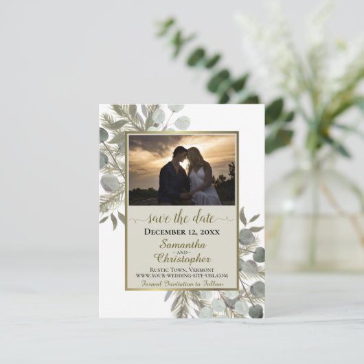 Rustic Eucalyptus & Pine w/ Fotohuwelijk Save The Date (Staand voorkant)