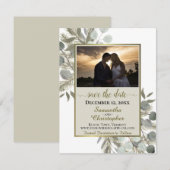Rustic Eucalyptus & Pine w/ Fotohuwelijk Save The Date (Voorkant / Achterkant)