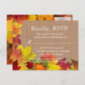 Rustic Fall Leaves Burlap Wedding RSVP Uitnodiging Briefkaart (Voorkant / Achterkant)