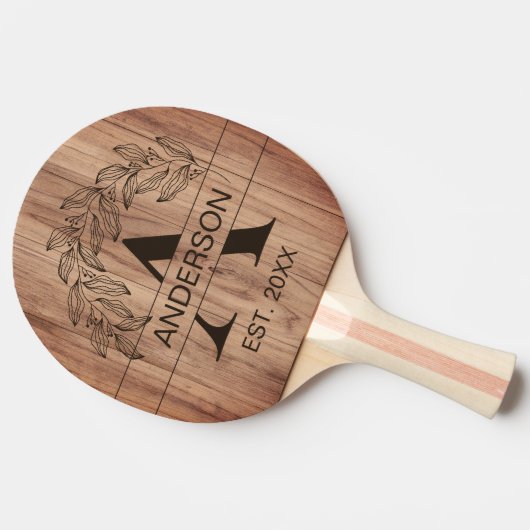 Rustic Farmhouse Family Name Wood Monogramed Tafeltennisbatje (Zijkant)