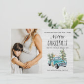 Rustic Farmhouse kerstzwangerschapsuitkondiging Feestdagenkaart (Staand voorkant)