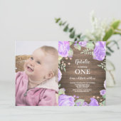 Rustic First 1st Birthday Invitation Paars Floral Kaart (Staand voorkant)