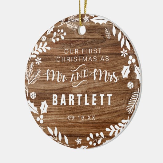 Rustic First Mr. en Mrs. Kerstfoto Keramisch Ornament (Links)