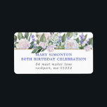 Rustic Floral 80th Birthday Party Return Address Etiket<br><div class="desc">Zeer blauw en wit floral botanical return address label voor je 80ste verjaardagsfeest. Witte rozen en kleine blauwe bloemen worden in diepe groene bladeren genaaid. Een beschrijving van de partij is blauw, is het adres in donkergrijs. Dit punt maakt deel uit van het 80e Witte Blauwe Floral collectie van de...</div>