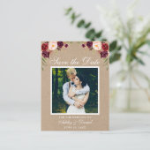 Rustic Floral Burgundy Save the Date Photo Kraft Aankondigingskaart (Staand voorkant)