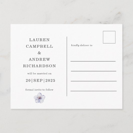 Rustic Floral Paars Save the Date Briefkaart (Achterkant)