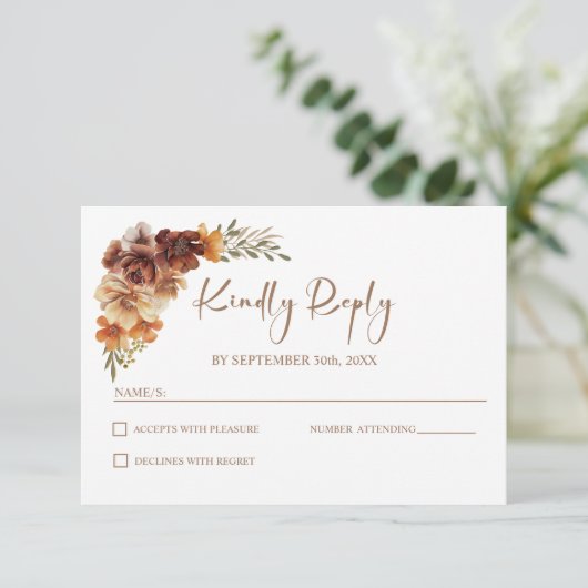 Rustic Floral Wedding RSVP Kaartje (Staand voorkant)