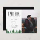 Rustic Forest OPEN BAR Save the Date Humor Aankondiging (Voorkant / Achterkant)