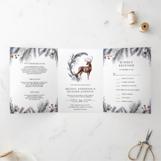 Rustic Frosted Pine Leaves Forest Deer Wedding Drieluik Uitnodiging (Binnen)