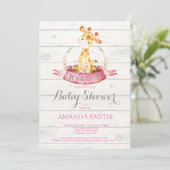 Rustic Girl Giraffe Baby shower Invitation Roze Kaart (Staand voorkant)