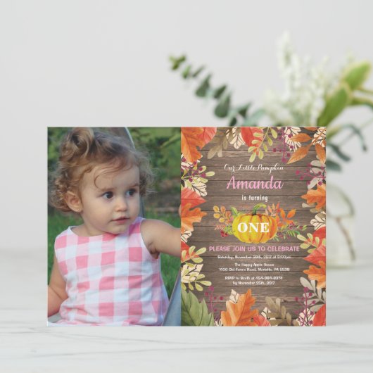 Rustic Girl Pumpkin Herfst Verjaardagsuitnodiging Kaart (Staand voorkant)