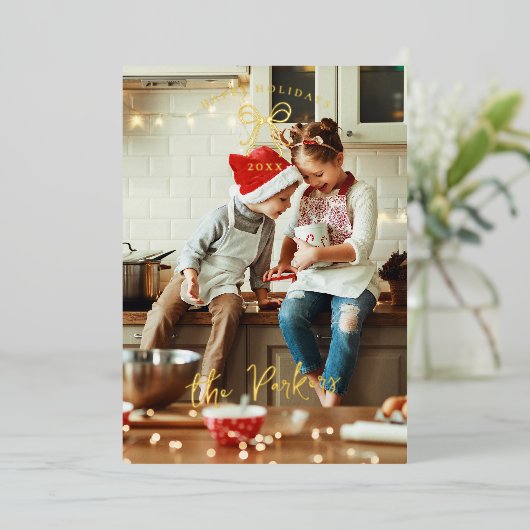 Rustic Gold Bow | Family Photos Christmas Folie Feestdagenkaart (Staand Voorkant)