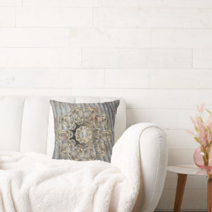 Rustic Gold Mandala Kussen