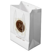 Rustic Gold Monogram Groomsmen Medium Cadeauzakje (Voorkant Gekanteld)