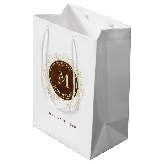 Rustic Gold Monogram Groomsmen Medium Cadeauzakje (Achterkant Gekanteld)