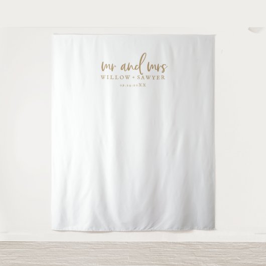 Rustic Gold Script Mr & Mrs Wedding Photo Backdrop Wandkleed (Voorkant)
