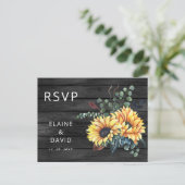 Rustic Gray Barn Wood Country Sunflower RSVP Uitnodiging Briefkaart (Staand voorkant)