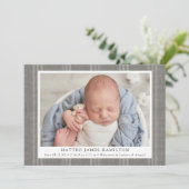 Rustic Gray Farmhouse Linen Stripes Foto Birth Aankondiging (Staand voorkant)