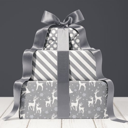 Rustic Gray Woodland Deer & Snowflake Holiday Inpakpapier Vel