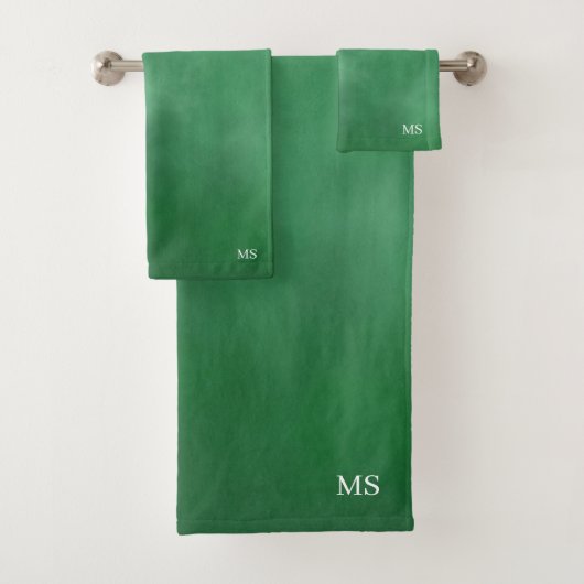 Rustic Green Monogrammed Bad Handdoek (Insitu)
