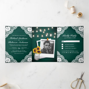 Rustic Green Wood Lace String Lights Wedding Drieluik Uitnodiging