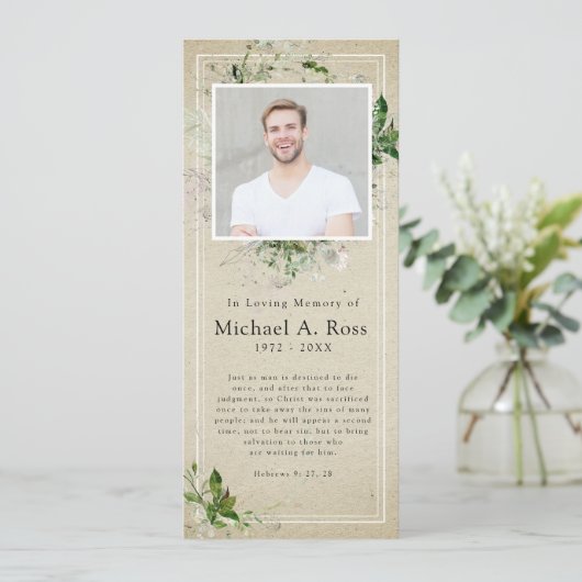 Rustic Greenery | Funeral Photo Memorial Prayer Kaart (Staand voorkant)