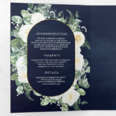 Rustic Greenery Ivory Floral Navy QR Code Weddensc Drieluik Uitnodiging (Binnenzijde eerst)