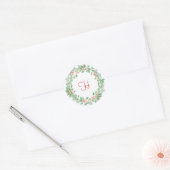 Rustic Greenery Wreath Red Monogram Kerstmis Ronde Sticker (Envelop)