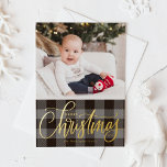Rustic Grey Buffalo Pset Merry-kerstfoto Folie Feestdagenkaart<br><div class="desc">Vrolijk kerstfeest! Stuur kerstcadeautjes naar familie en vrienden met deze gouden folie kerstfotokaart. Het heeft een bijtend buffelvlechtpatroon in grijs en zwart. Personaliseer me door uw teksten en foto's toe te voegen. Deze groene kerstfotokaart is verkrijgbaar in andere kleuren en in andere kartonnen dozen.</div>