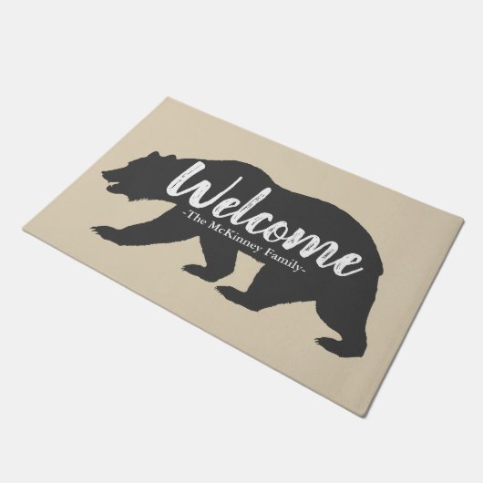 Rustic Grey Grizzly Beer & familienaam Welkom Deurmat (Schuin)
