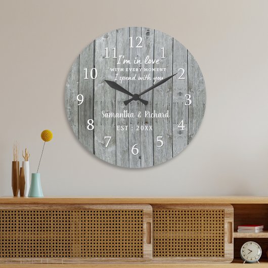 Rustic Grey Wood Love Quote Weddenschap Jubileum Grote Klok