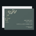 Rustic Gypsophila Green Wedding Save the Date<br><div class="desc">Illustratie van de adem van de zigeunerbaby in de linkerbovenhoek met roestgroene achtergrond en witte tekst.</div>