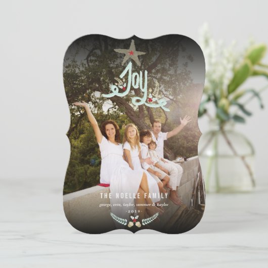 Rustic Hand Drawn Joy Calligraphy Foliage Photo Feestdagenkaart (Staand voorkant)