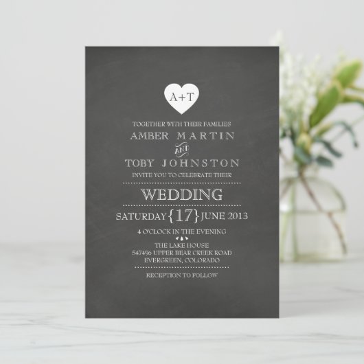 Rustic Heart Chalkboard bruiloft uitnodiging (Staand voorkant)