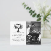 Rustic Heart Tree Weddenfoto slaat de datum op Aankondigingskaart (Staand voorkant)