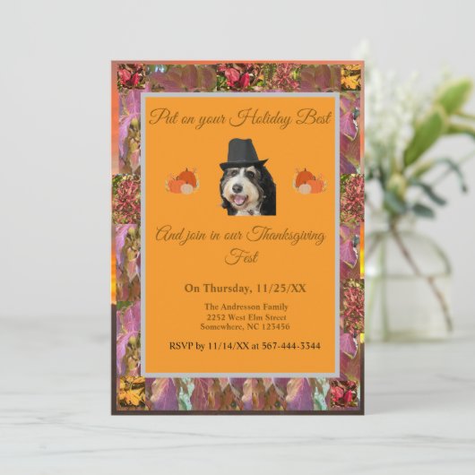 Rustic Herfst Pelgrim Dog Thanksgiving Uitnodiging (Staand voorkant)
