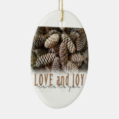 Rustic Holiday Love and Joy Pine Cone Keramisch Ornament (Rechts)