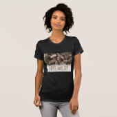Rustic Holiday Love and Joy Pine Cone T-shirt (Voorkant volledig)