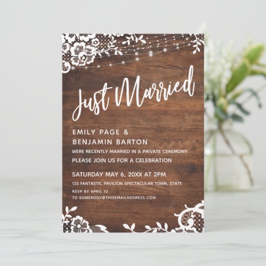 Rustic Hout, Lichten & Kanten Net Getrouwd Typogra Kaart (Staand voorkant)