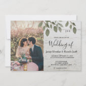 Rustic houten botanische monogram foto Huwelijk Kaart (Voorkant)