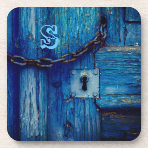 Rustic houten deur sleutelgat ketting blauwe coast bier onderzetter