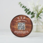 Rustic Houten QR Code Huwelijk Aangepaste Monogram Feestdagenkaart (Staand voorkant)