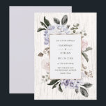 Rustic Hydrangea Floral | Witte houten ridder Kaart<br><div class="desc">Deze mooie en trendy trouwuitnodigingen zijn voorzien van een faux gouden geometrische lijst,  omringd door  waterverf bloemen op een rustige witte houten achtergrond. Er zijn paarse hydrangea's,  wazige roze pinda's en rozen,  donkergrijze bladeren en bladeren. De achterkant van de uitnodiging is een zachte,  lavendere paarse kleur.</div>
