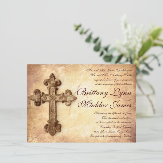 Rustic Iron Cross Distress Wedding Invitations Kaart (Staand voorkant)